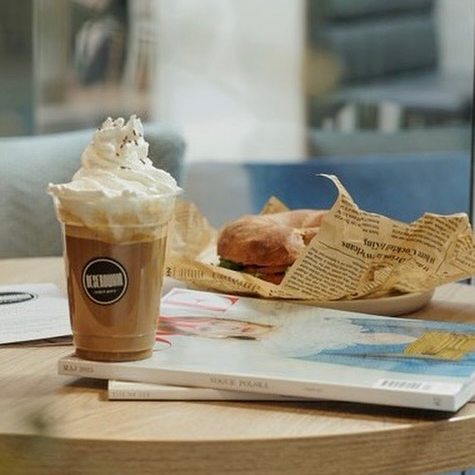 feed image